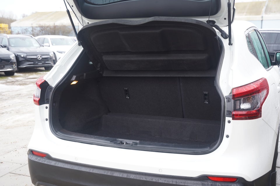 Nissan Qashqai 1,2 Dig-T 115 Acenta 5d