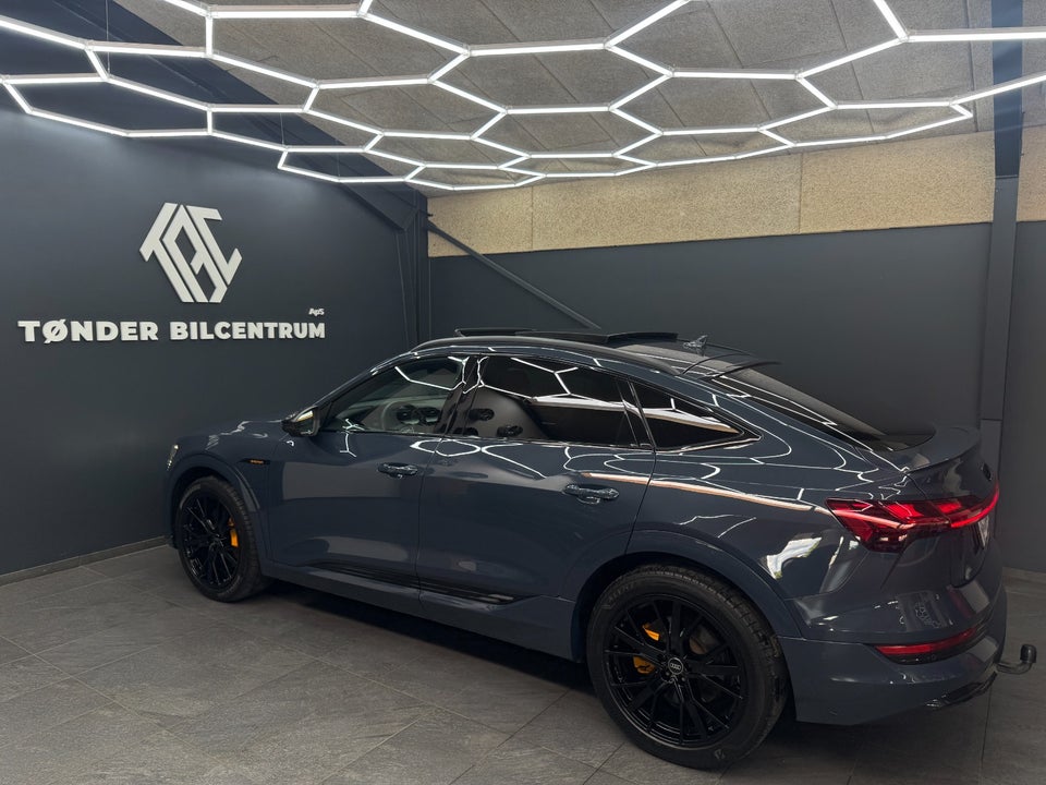 Audi e-tron 55 S-line Sportback quattro 5d
