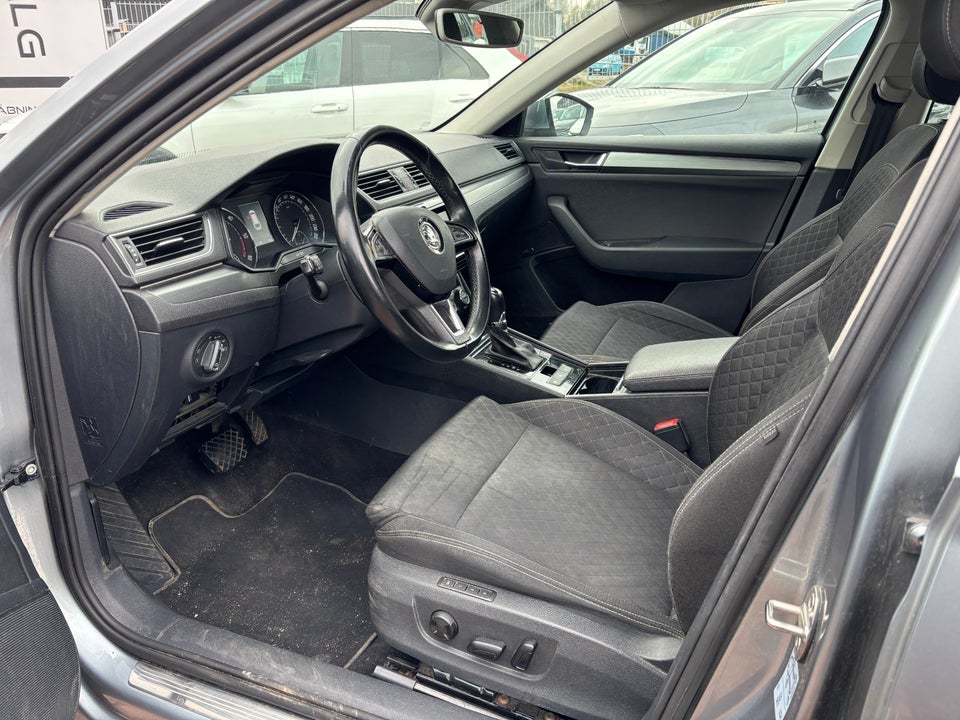 Skoda Superb 2,0 TDi 190 Style Combi DSG 5d