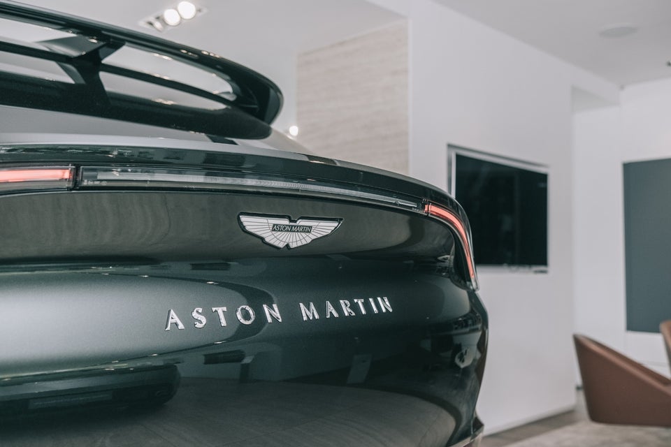 Aston Martin DBX 4,0 aut. 5d