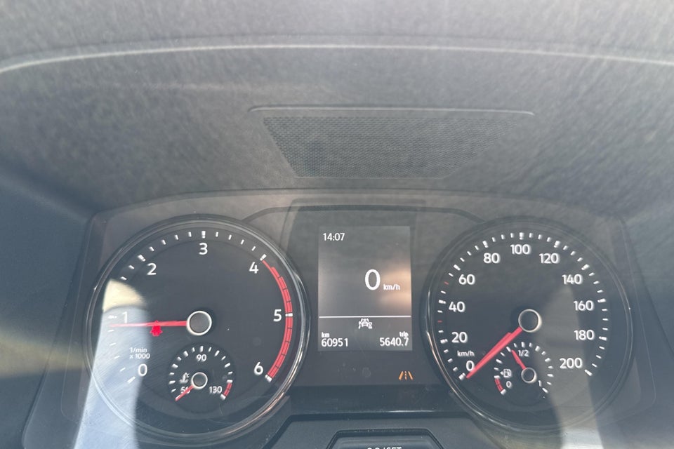 VW Crafter 35 2,0 TDi 177 Kassevogn L3H3