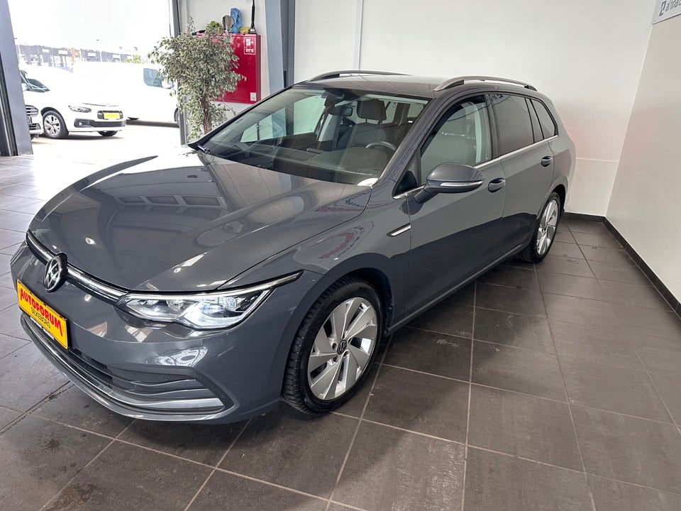 VW Golf VIII 1,5 eTSi 150 Style Variant DSG Van 5d