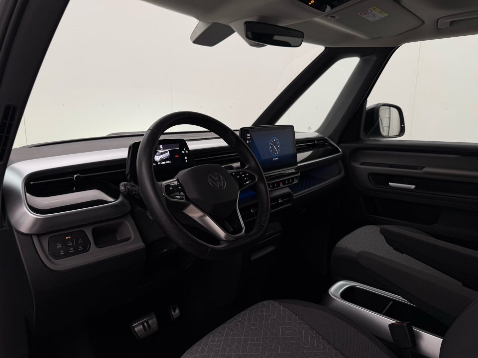 VW ID.Buzz 77 Pro SWB 5d