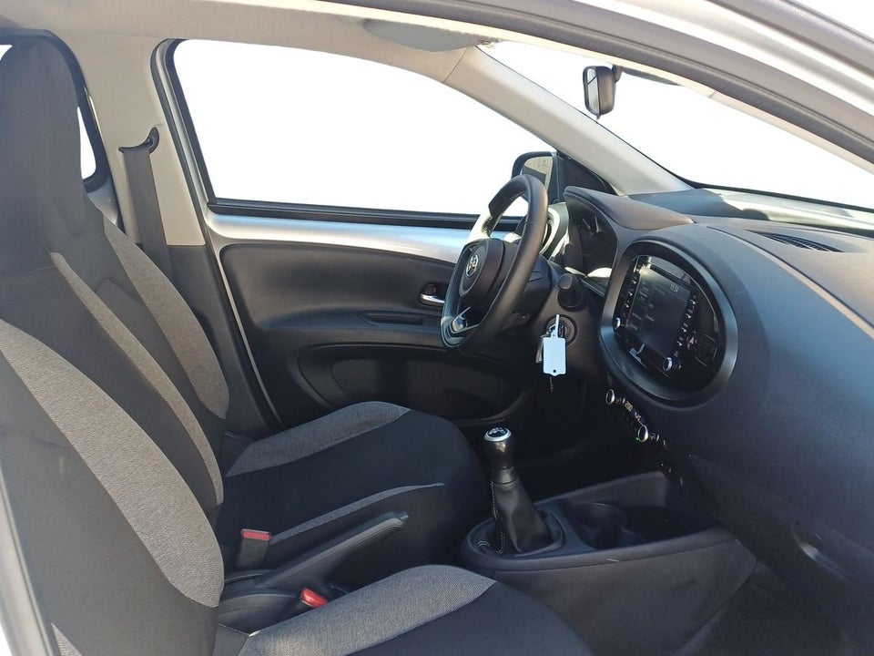 Toyota Aygo X 1,0 Active 5d