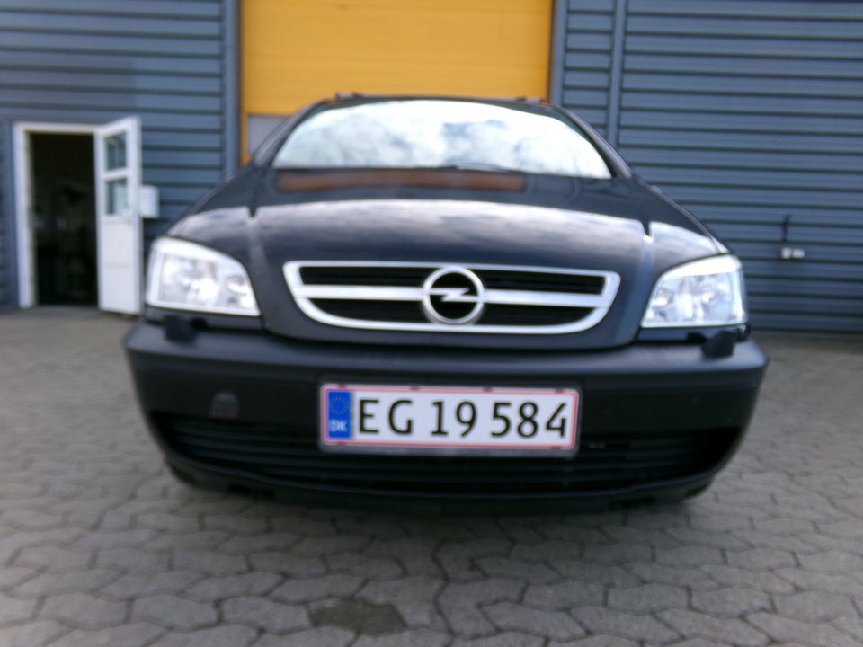 Opel Zafira 1,8 16V Family 7prs 5d