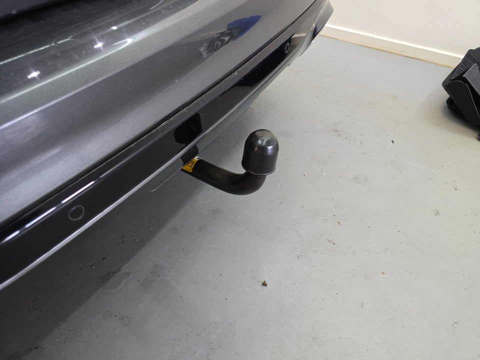 Ford Kuga 2,5 PHEV Vignale CVT 5d