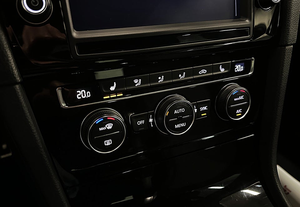 VW Golf VII 1,4 TSi 150 R-line DSG BMT 5d