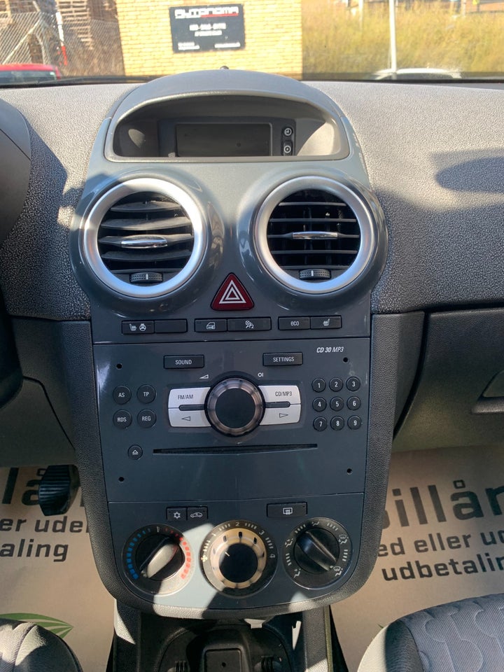 Opel Corsa 1,4 16V Cosmo 5d