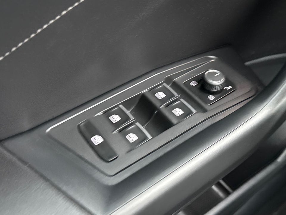 VW T-Roc 1,5 TSi 150 R-line DSG 5d