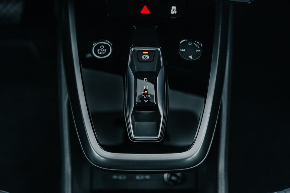 Audi Q4 e-tron 40 Advanced 5d