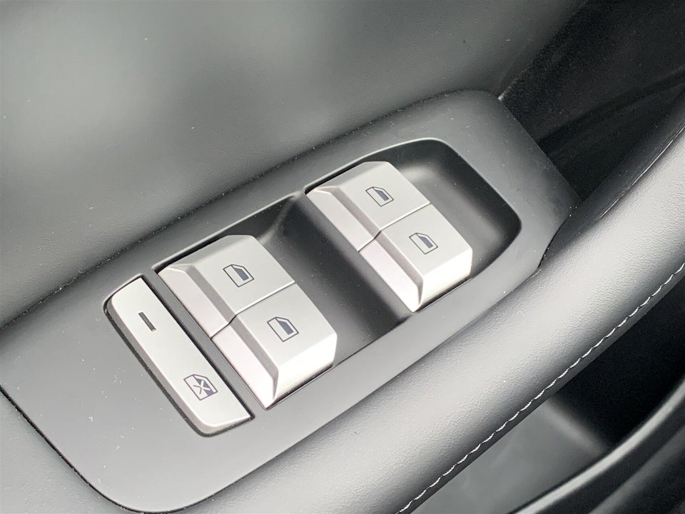 MG MGS5 64 Luxury 5d