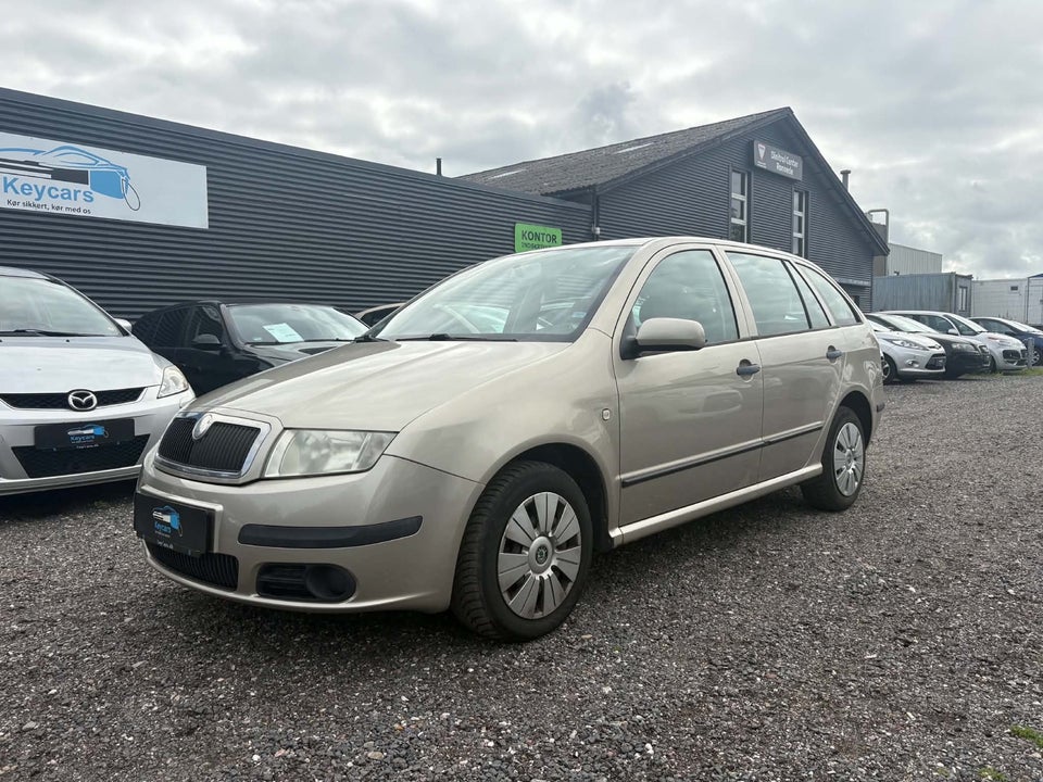 Skoda Fabia 1,4 16V 75 Ambiente 4d