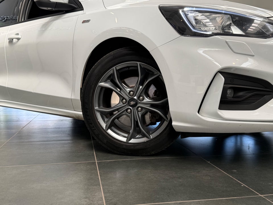 Ford Focus 1,0 EcoBoost mHEV ST-Line stc. 5d