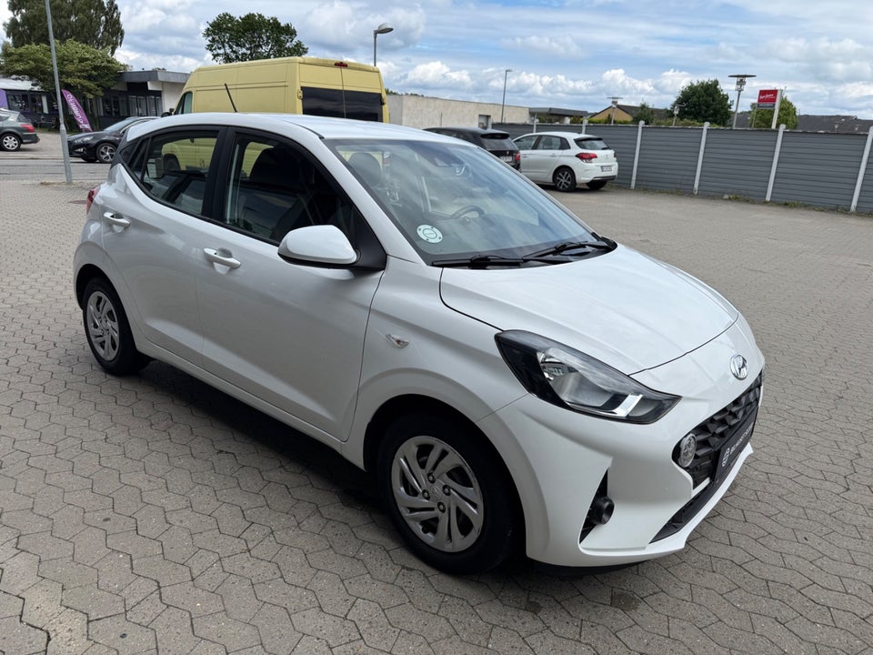 Hyundai i10 1,0 MPi Essential AMT 5d