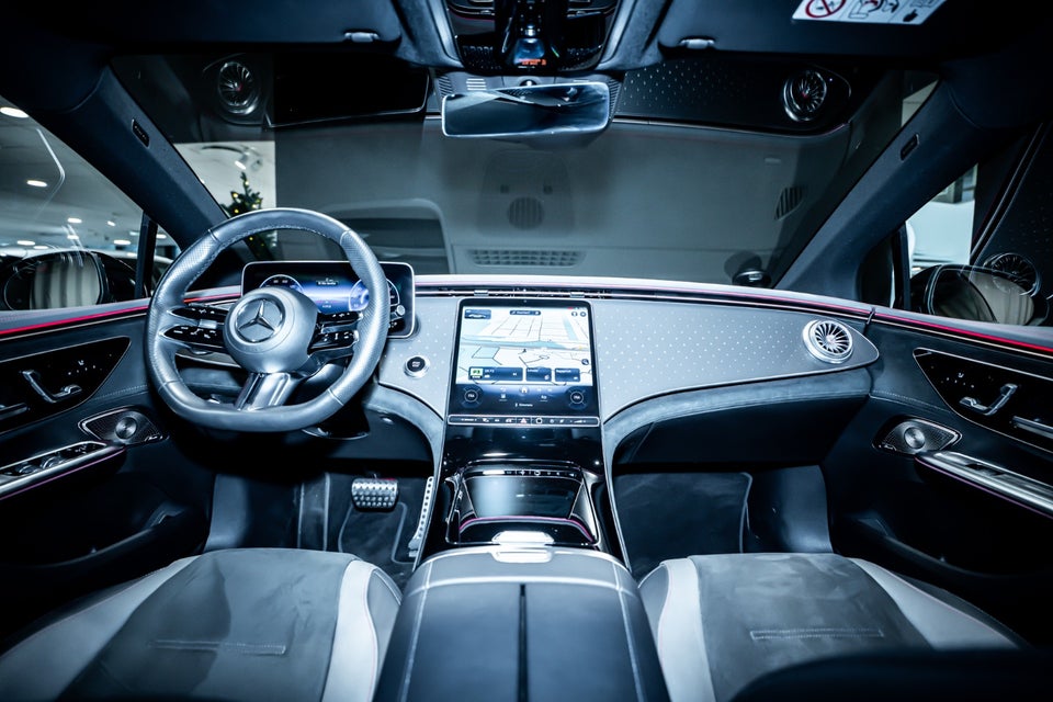 Mercedes EQE350 AMG Line 4d