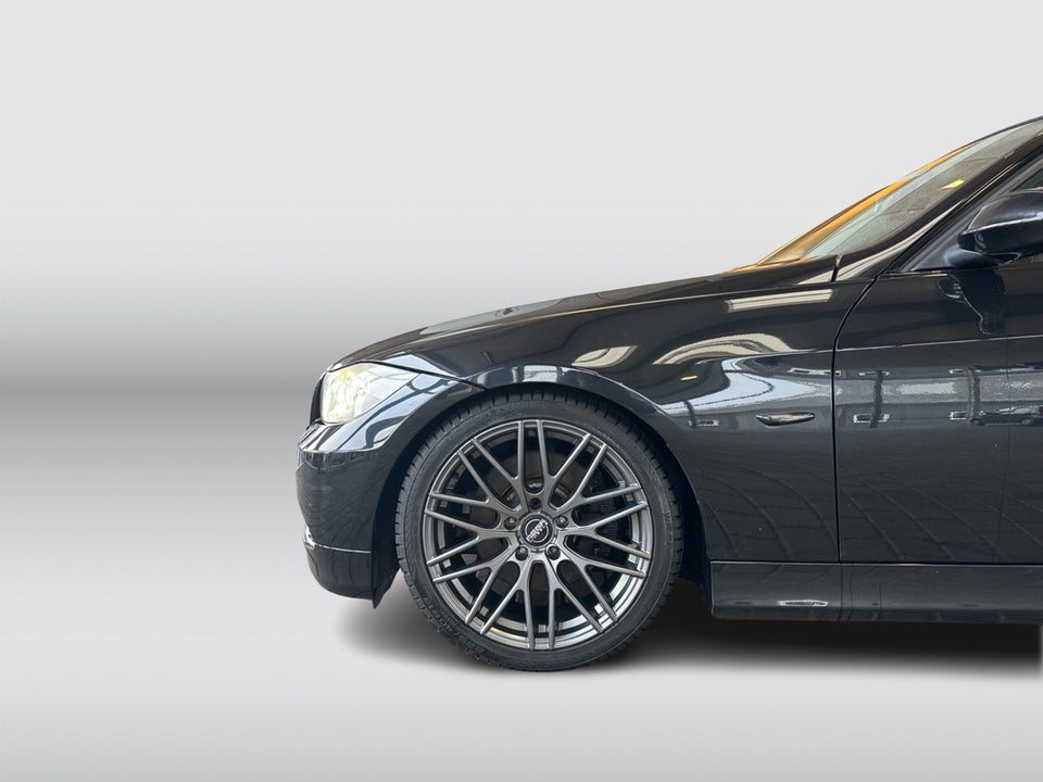 BMW 325i 2,5 Touring 5d