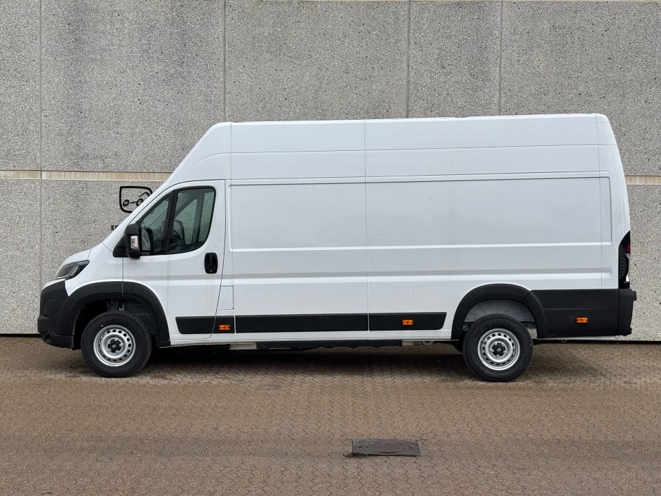 Fiat E-Ducato 42 Maxi 110 L4H3 Pro Kassevogn