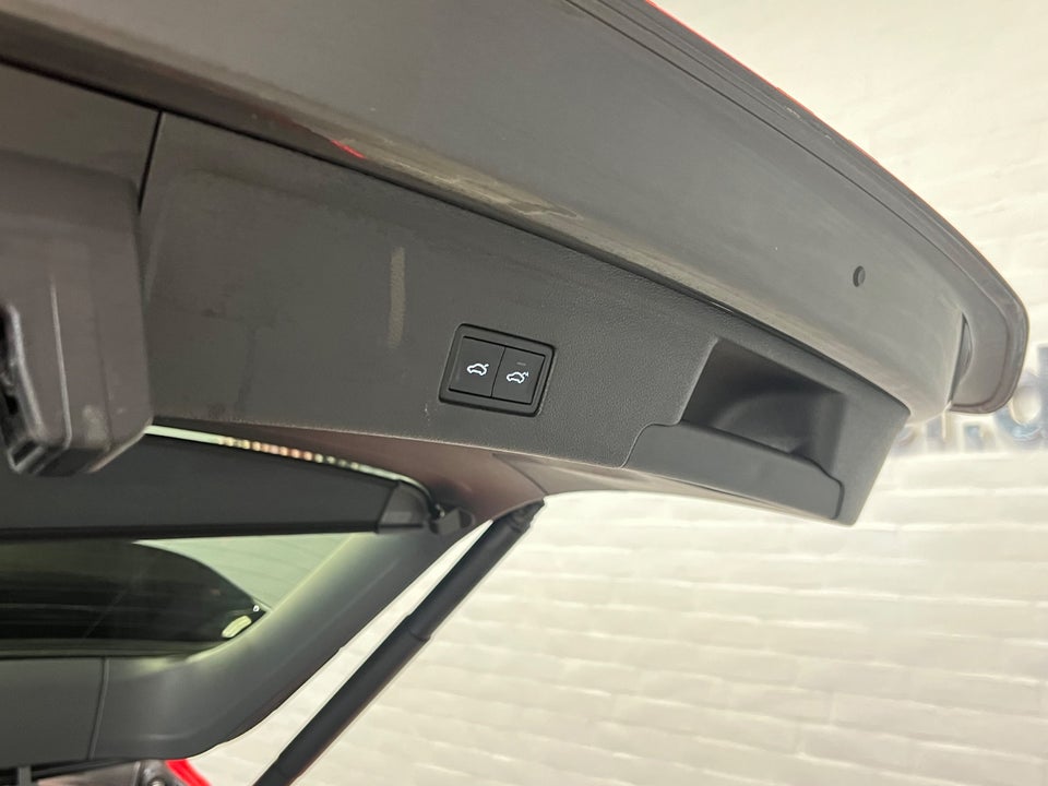 VW Touareg 3,0 TDi 286 R-line aut. 4Motion 5d