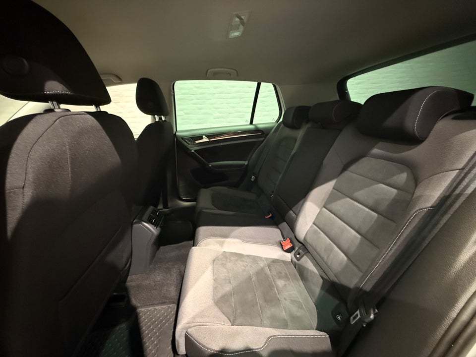 VW Golf VII 1,5 TSi 150 Highline DSG 5d