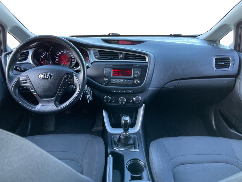 Kia Ceed 1,4 CVVT Style 5d