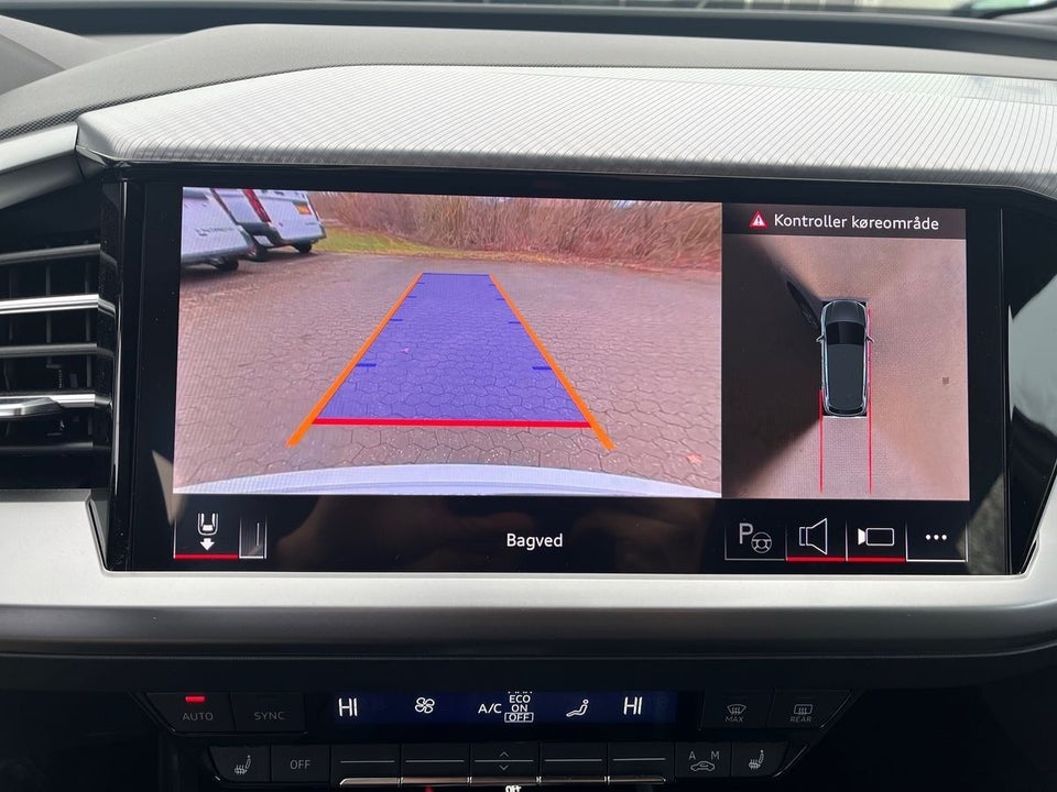 Audi Q4 e-tron 45 S-line 5d