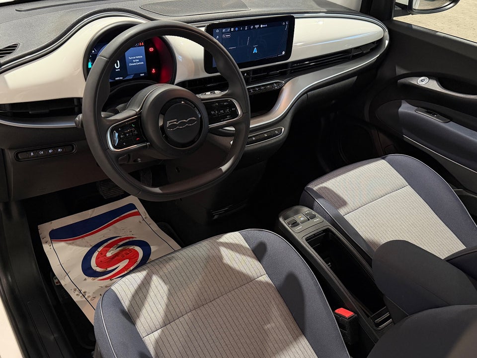 Fiat 500e 42 Icon 3d