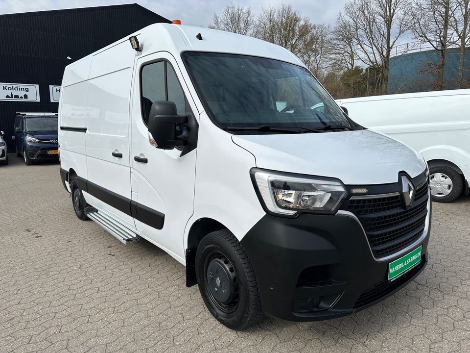 Renault Master IV T33 2,3 dCi 150 L2H2 Kassevogn