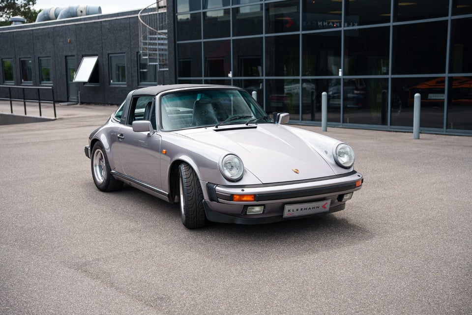 Porsche 911 3,2 Carrera Targa Commemorative Edition 2d