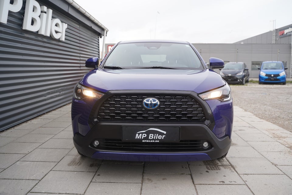 Toyota Corolla Cross 2,0 Hybrid Active CVT 5d