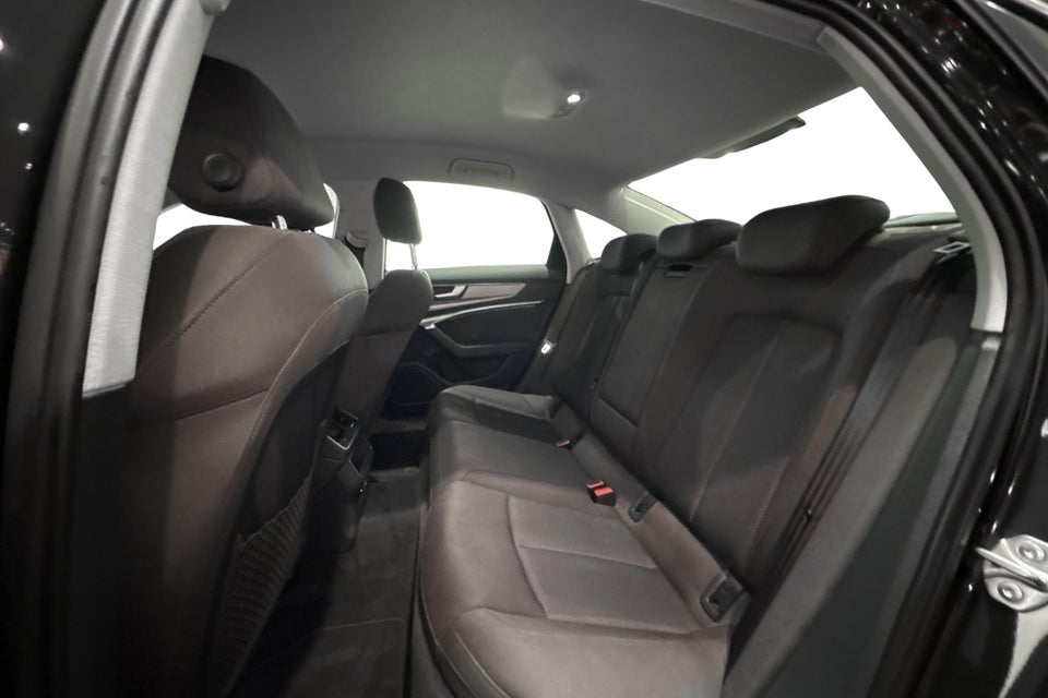 Audi A6 55 TFSi Sport quattro S-tr. 4d