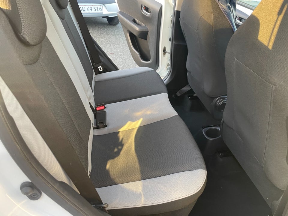 Toyota Aygo 1,0 VVT-i x-play 5d