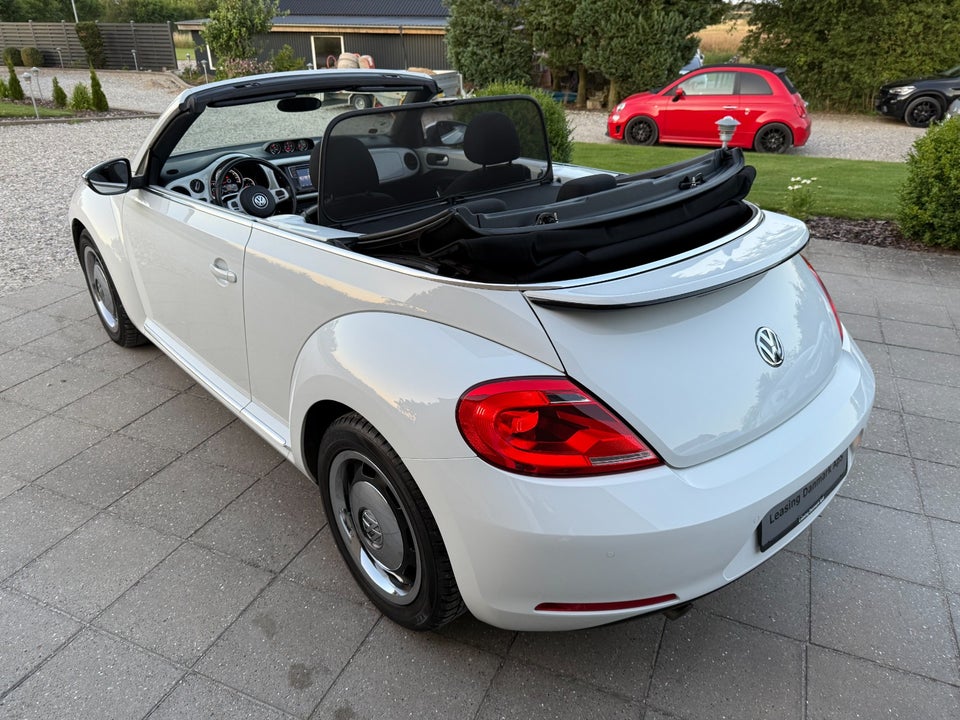 VW The Beetle 1,2 TSi 105 Design Cabriolet 2d