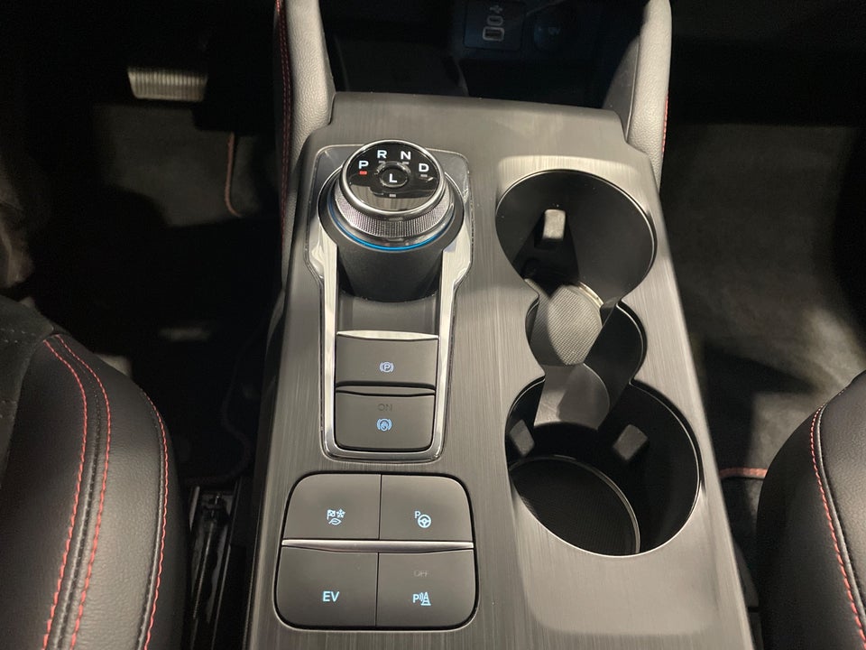 Ford Kuga 2,5 PHEV ST-Line X CVT 5d