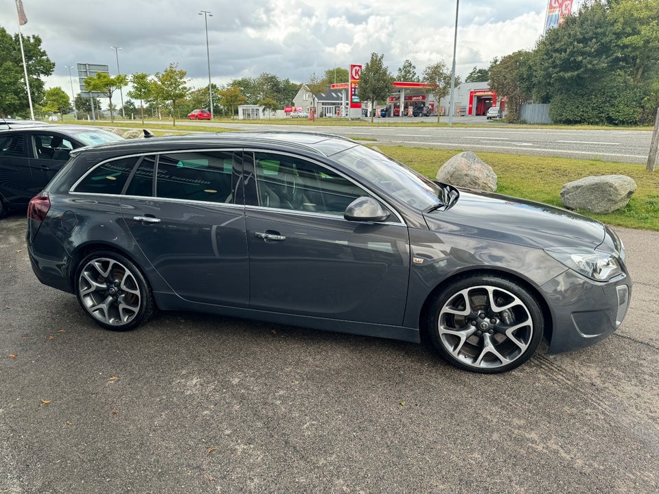 Opel Insignia 2,8 OPC Sports Tourer aut. 4x4 5d