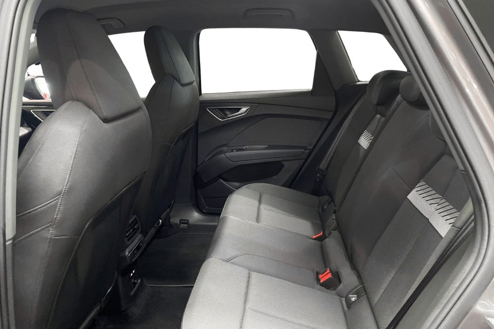 Audi Q4 e-tron 40 Attitude 5d