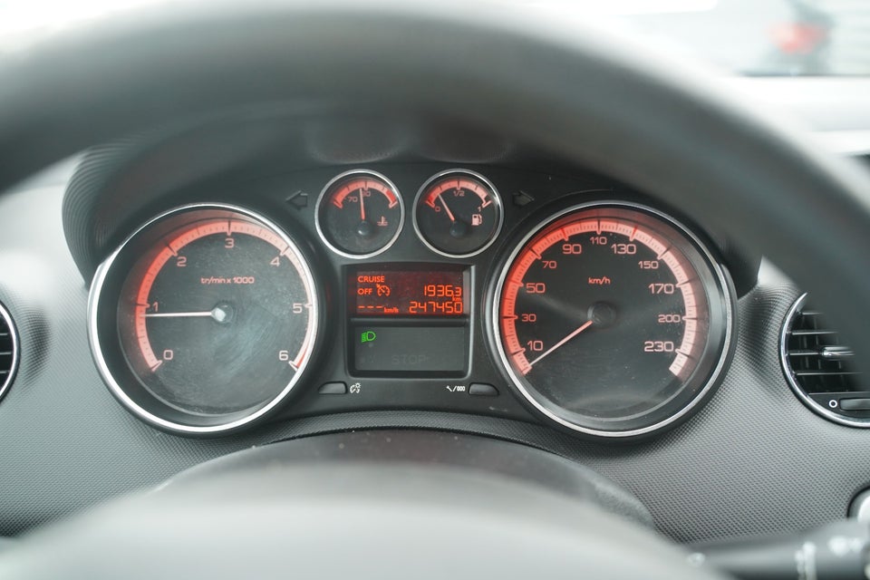 Peugeot 308 1,6 HDi 92 Tour stc. 5d