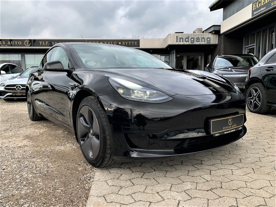 Tesla Model 3 RWD 4d