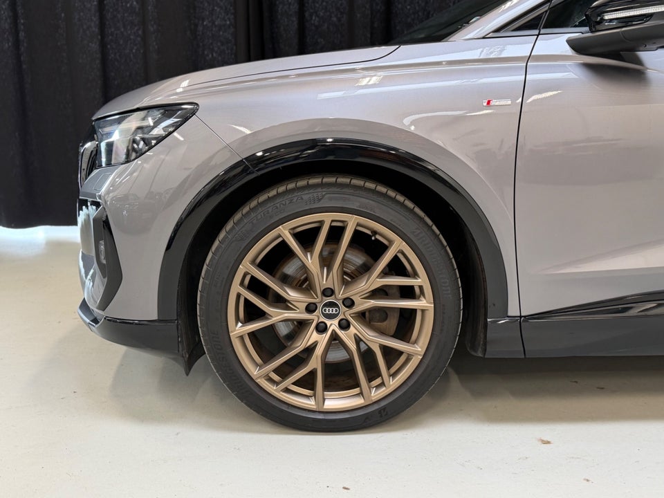 Audi Q4 e-tron 50 edition one quattro 5d