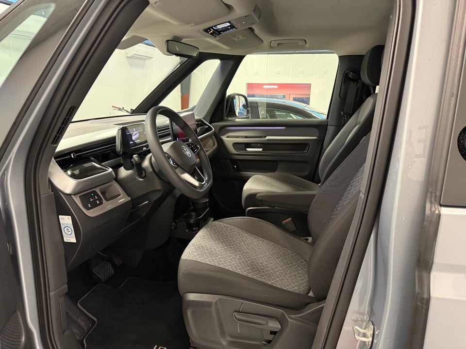 VW ID.Buzz 77 Pro SWB 5d