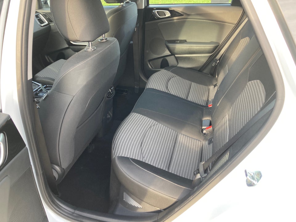 Kia Ceed 1,6 PHEV Prestige SW DCT 5d