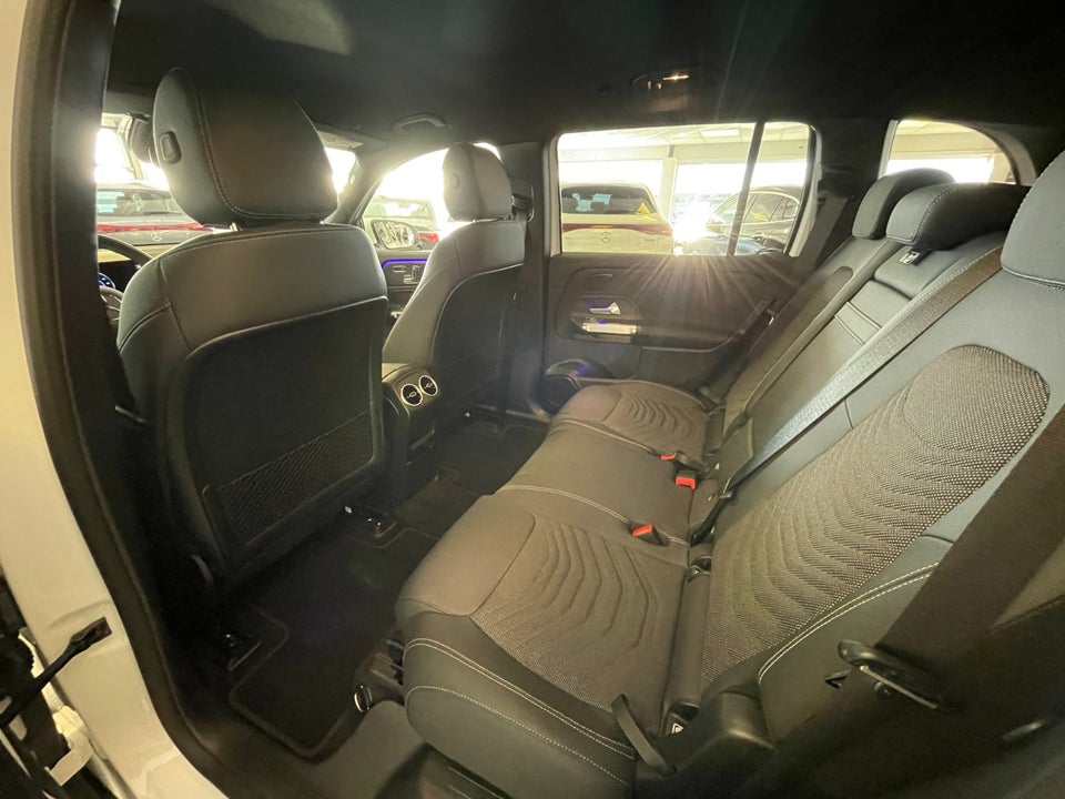 Mercedes EQB300 Progressive 4Matic 5d