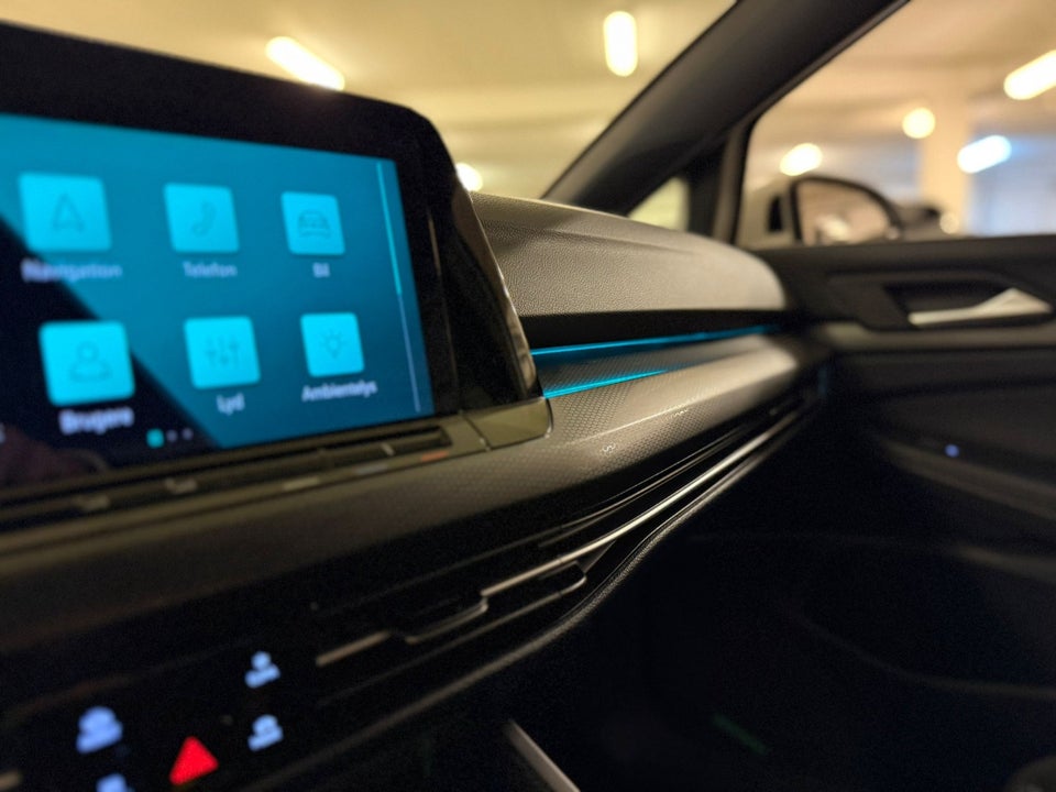 VW Golf VIII 1,4 GTE DSG 5d