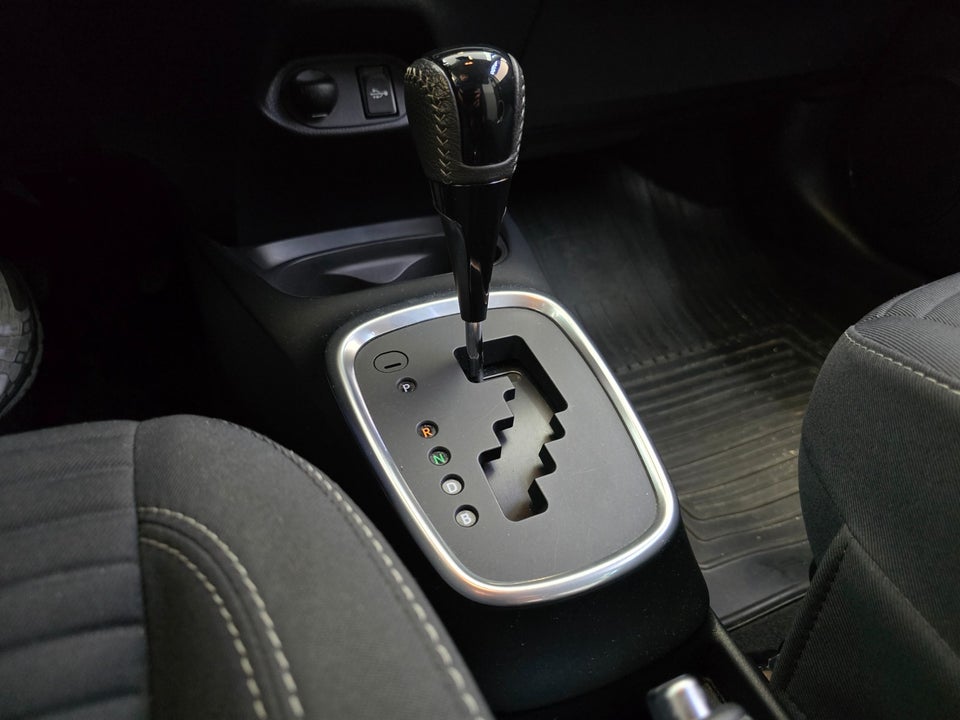 Toyota Yaris 1,5 Hybrid H3 Limited Smart e-CVT 5d