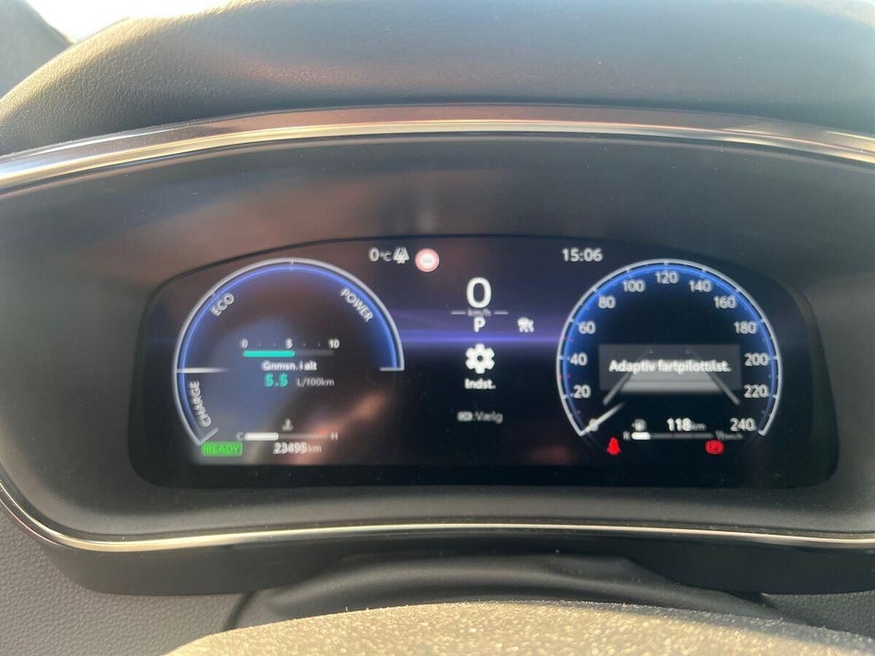 Toyota Corolla 1,8 Hybrid Style Touring Sports e-CVT 5d