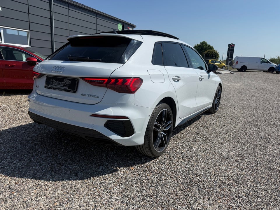 Audi A3 45 TFSi e S-line Sportback S-tr. 5d