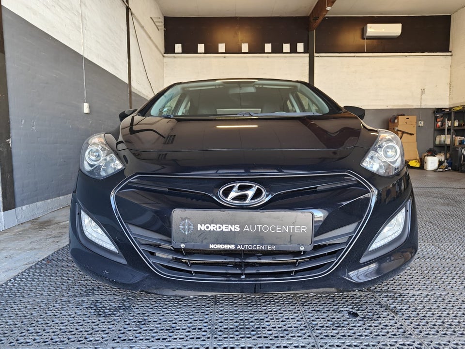 Hyundai i30 1,6 GDi Comfort Eco 5d