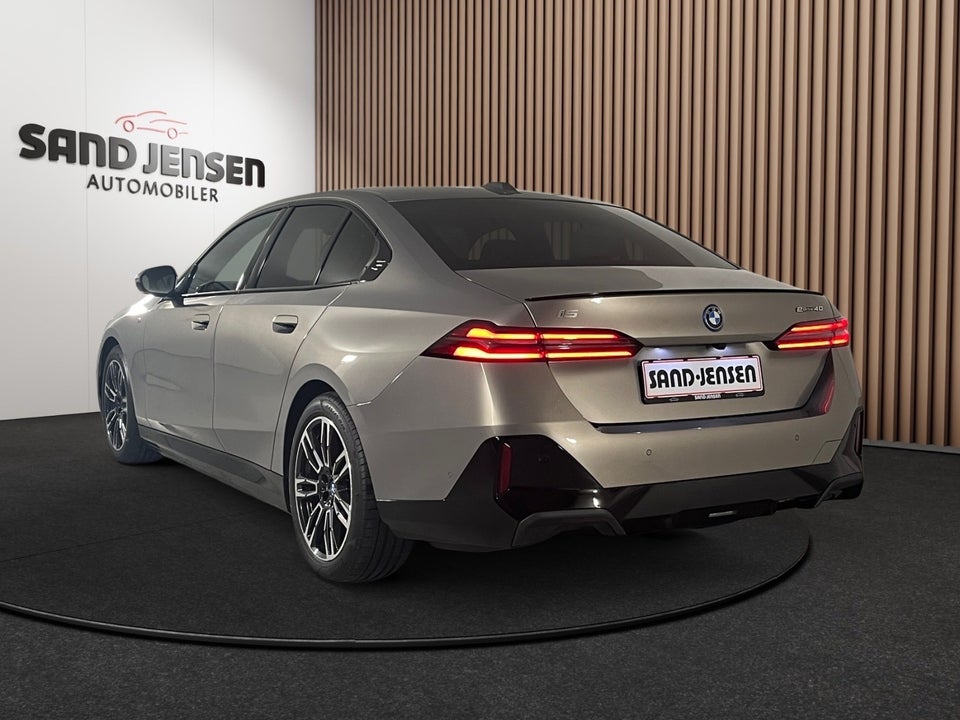 BMW i5 eDrive40 M-Sport Pro 4d