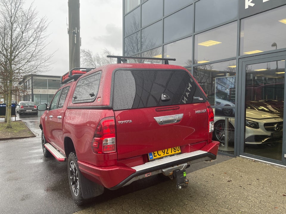 Toyota HiLux 2,4 D-4D 150 T3 Db.Kab 4x4 4d