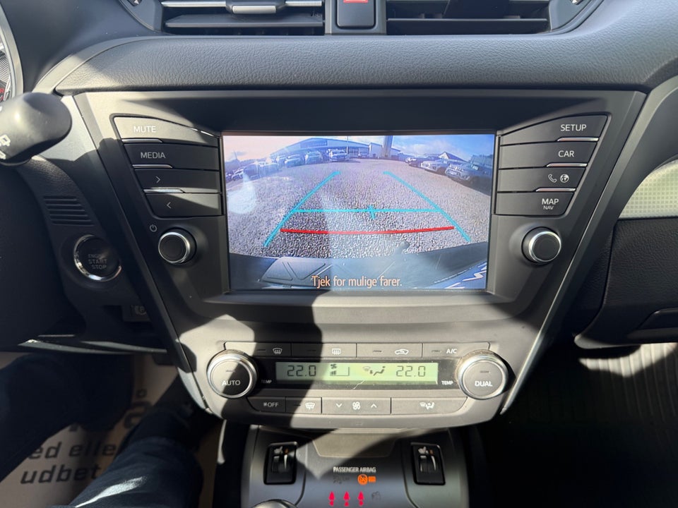 Toyota Avensis 1,8 VVT-i T2 Limited Touring Sports 5d
