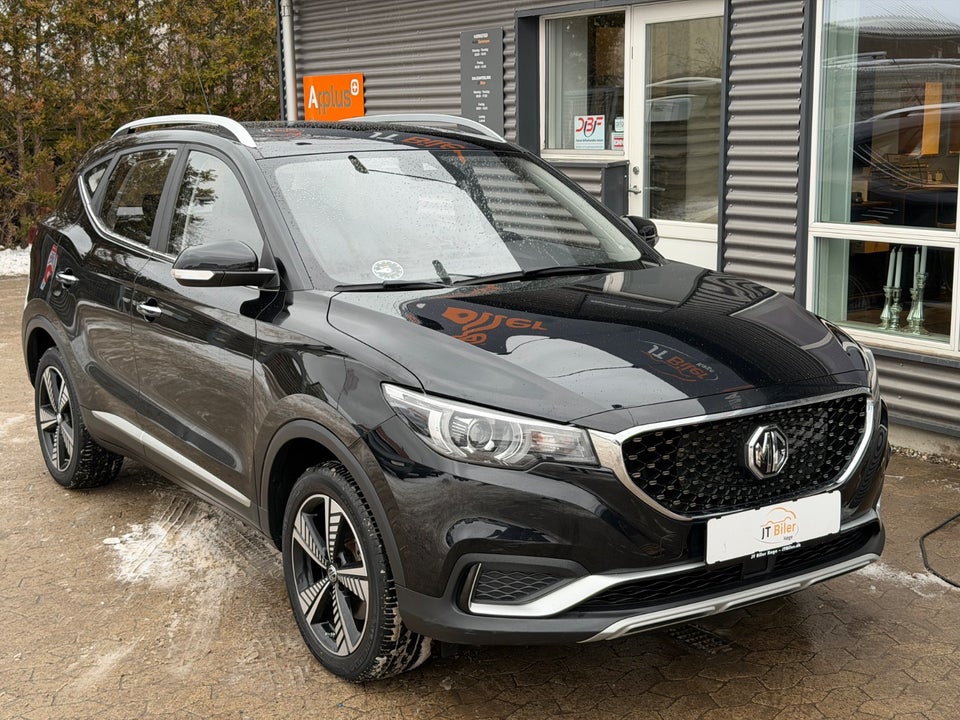 MG ZS EV Luxury 5d